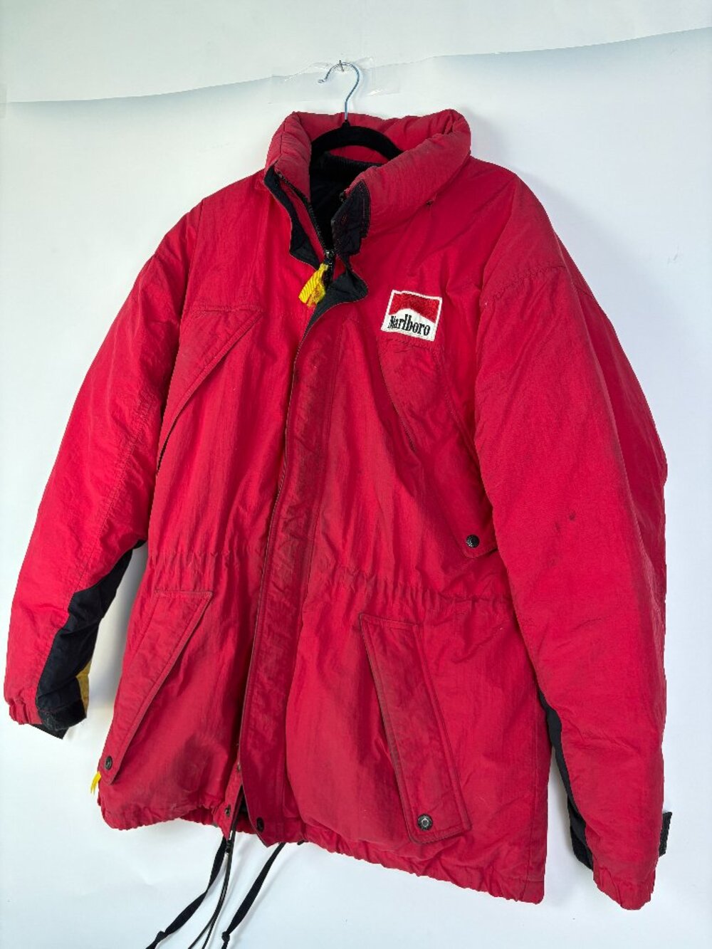 Vintage 90s Marlboro Country Store Duck Down Parka Jacket Men’s Medium Red